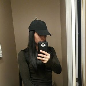 Black lululemon hat